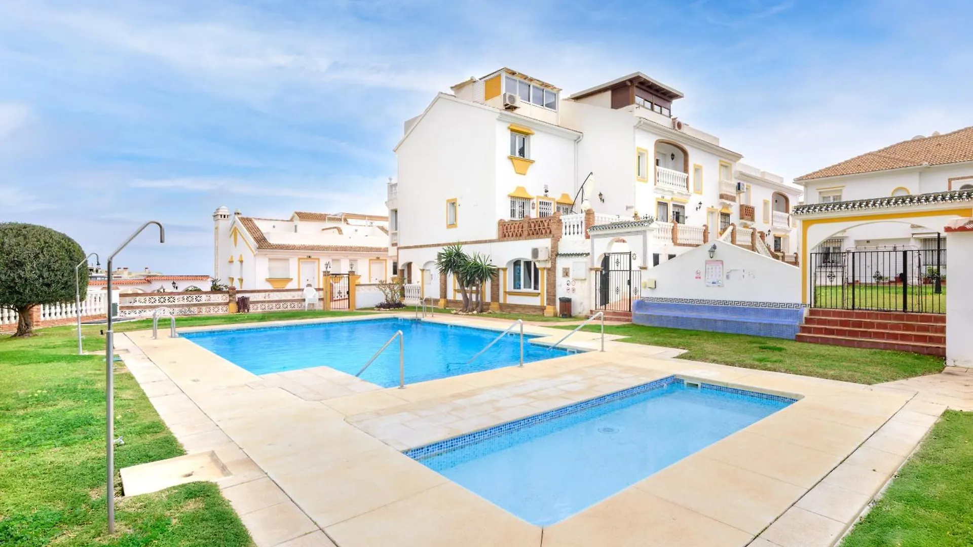 Balcon De Benalmadena Apartment